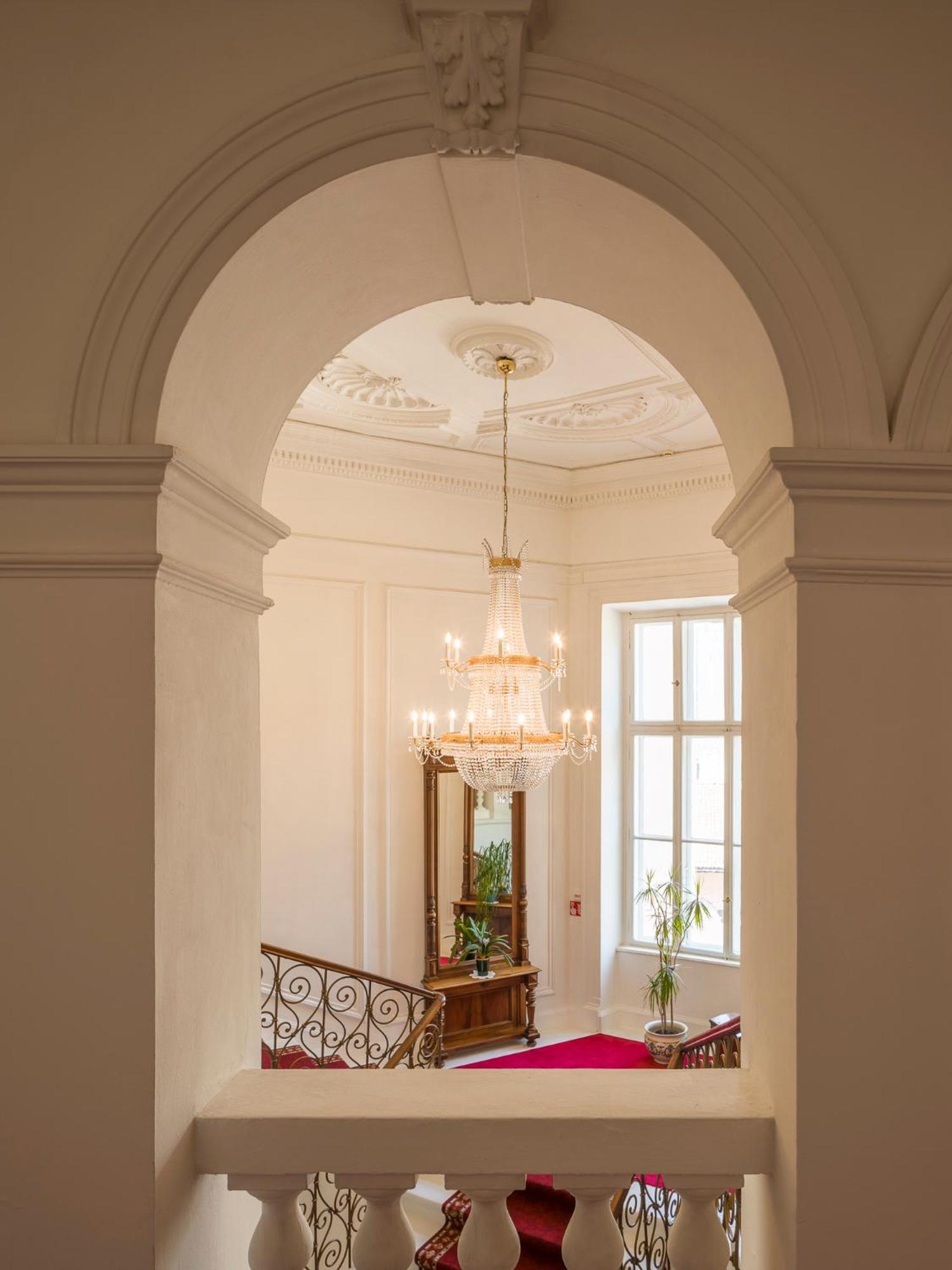 Grand Hotel Bellevue - Adults Only Мерано Экстерьер фото