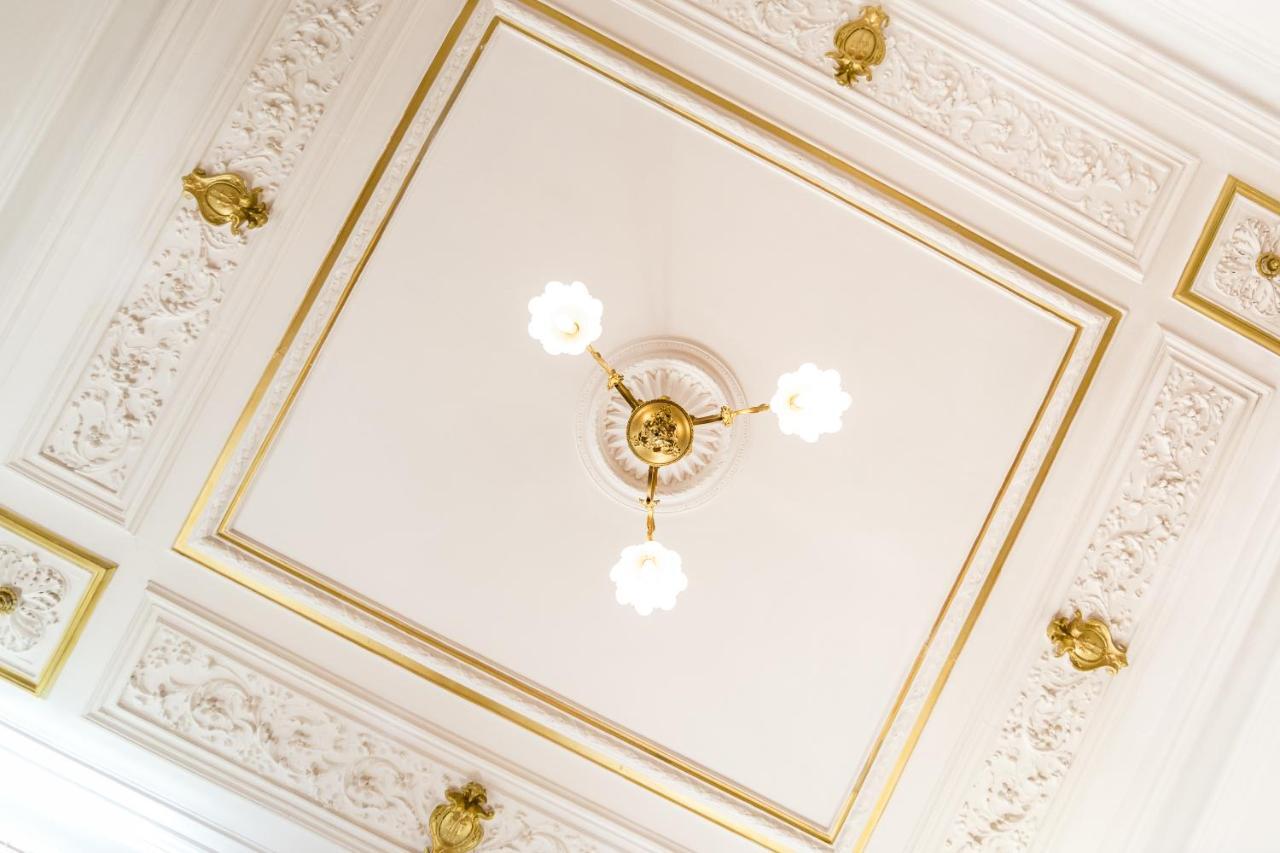 Grand Hotel Bellevue - Adults Only Мерано Номер фото